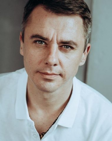 Игорь Петренко