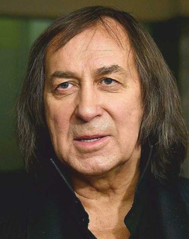 Александр Иншаков