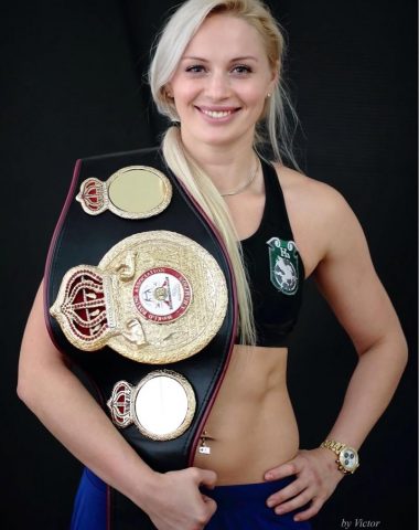 Светлана Кулакова