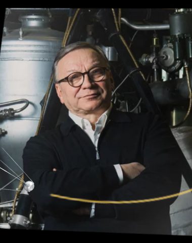 Игорь Угольников